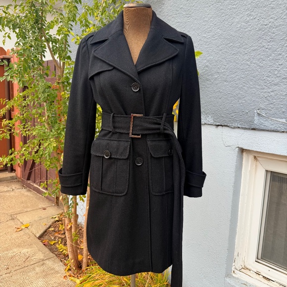 Classic Kenneth Cole Black belted trench coat - Picture 1 of 14